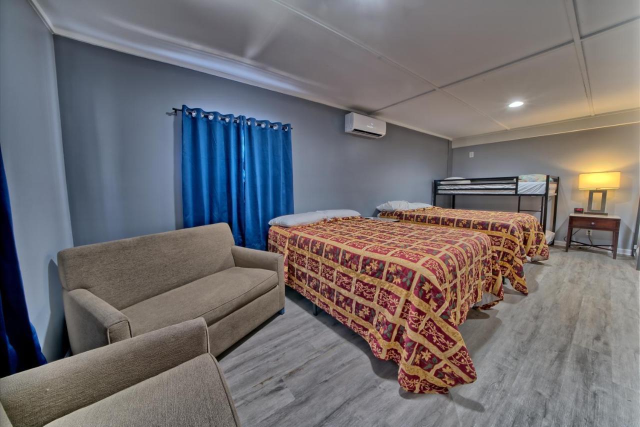 Aqua View Motel Lower Grand Lagoon Экстерьер фото