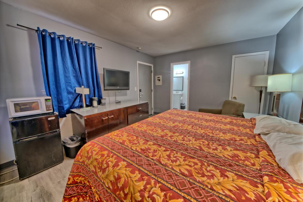 Aqua View Motel Lower Grand Lagoon Экстерьер фото
