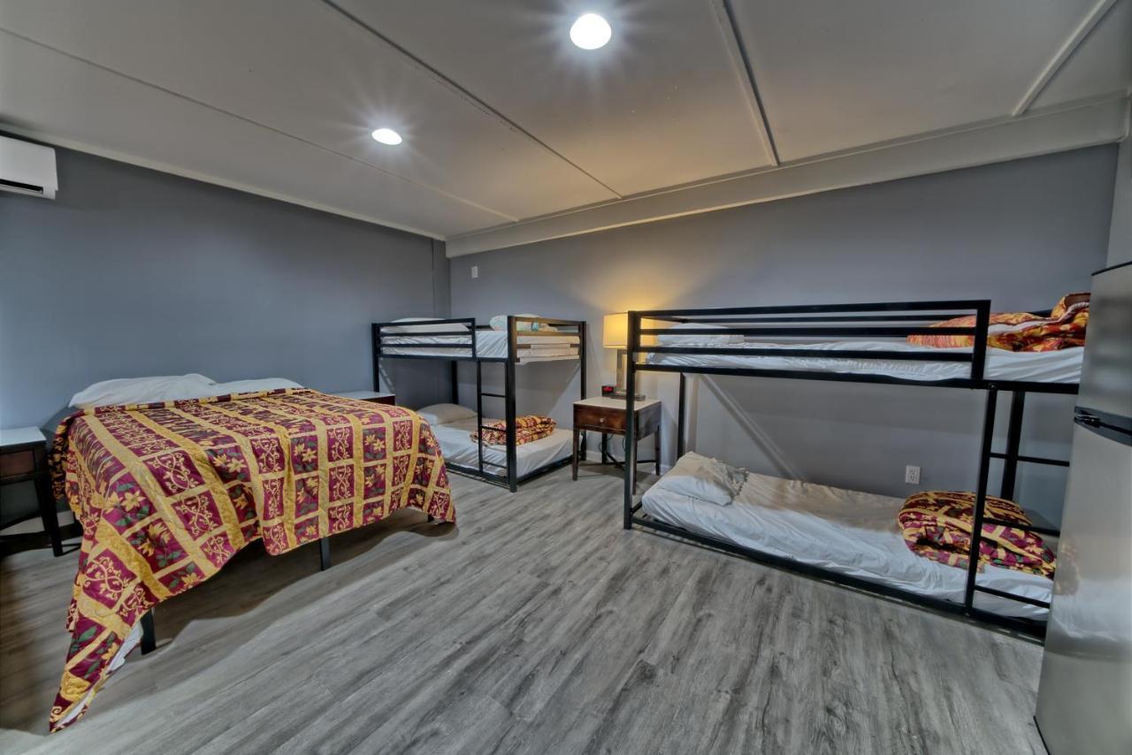 Aqua View Motel Lower Grand Lagoon Экстерьер фото