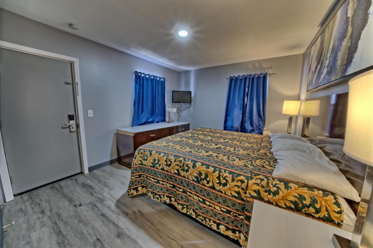 Aqua View Motel Lower Grand Lagoon Экстерьер фото