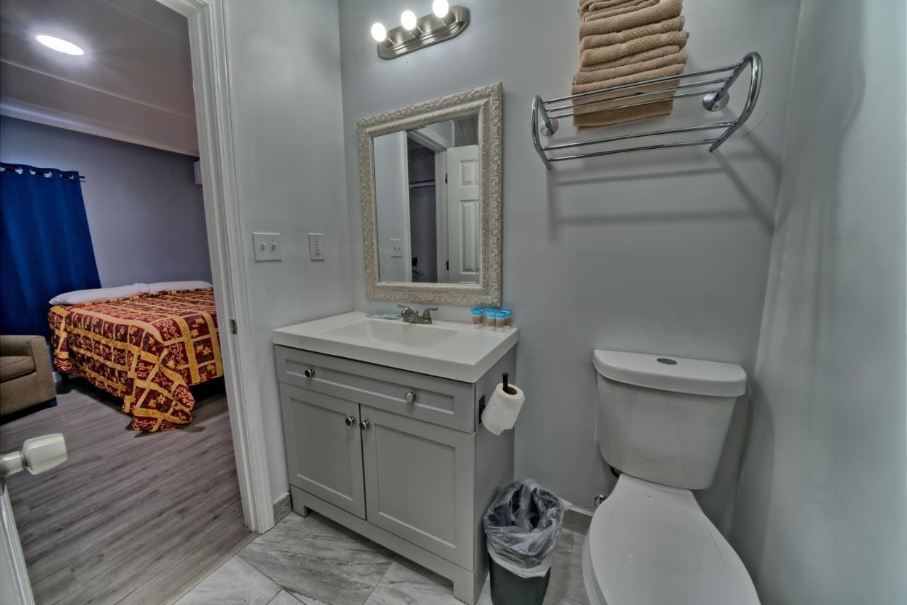 Aqua View Motel Lower Grand Lagoon Экстерьер фото