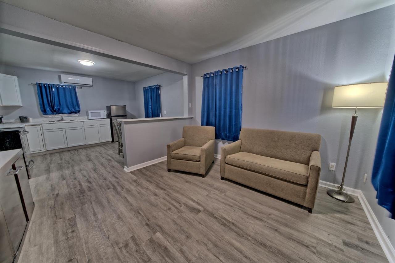 Aqua View Motel Lower Grand Lagoon Экстерьер фото