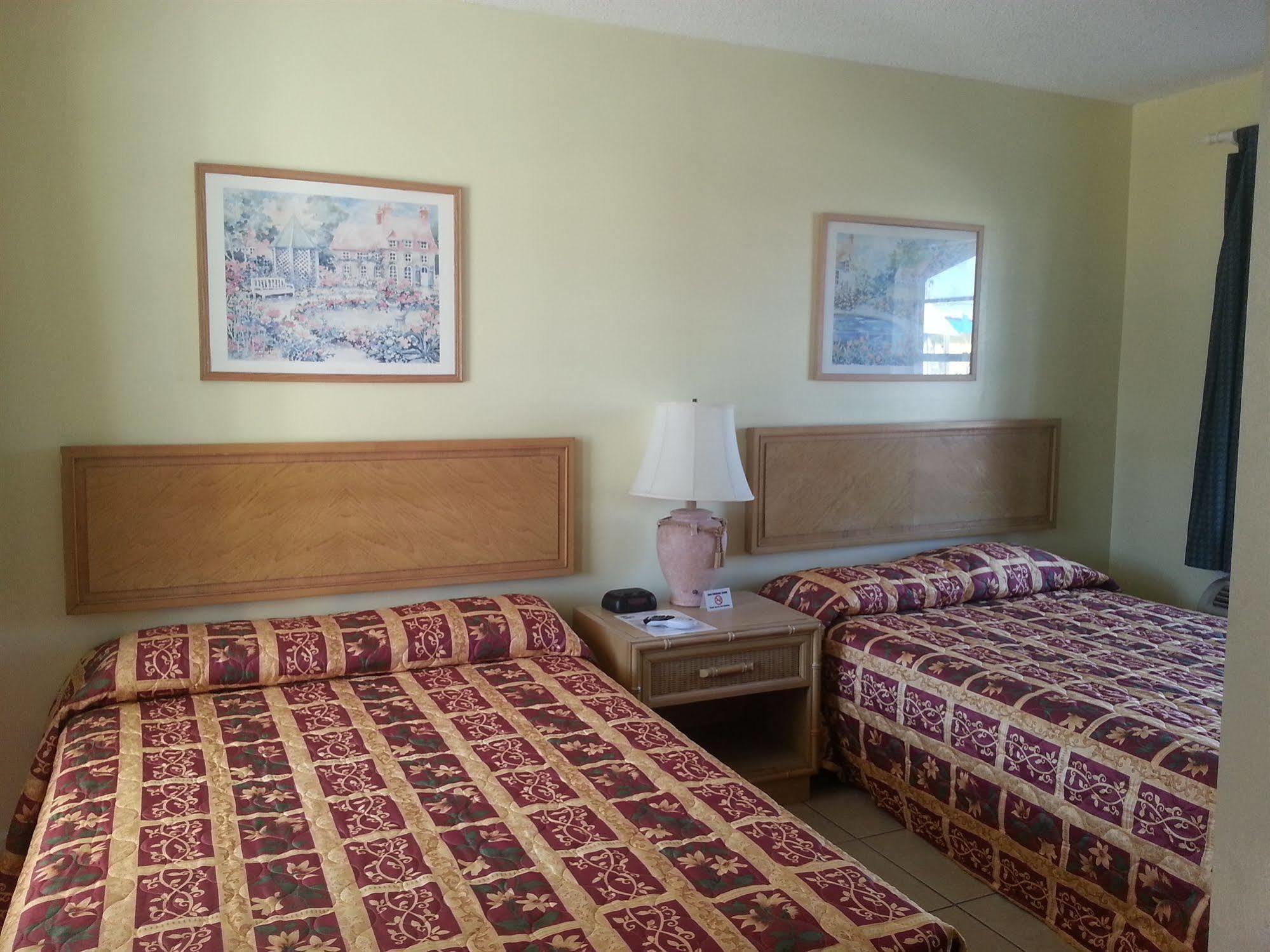 Aqua View Motel Lower Grand Lagoon Экстерьер фото